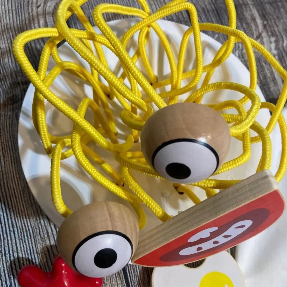 Hape Silly spaghetti Bowl of Bendable Spaghetti Wooden Pieces Pretend Play‎ Toy